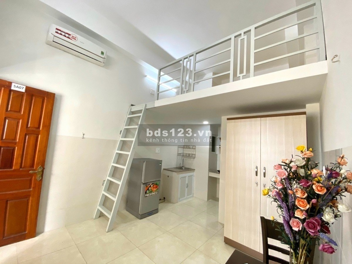 Duplex full nội thất máy giặt riêng ngay mặt tiền đường 85 gần công an phường Tân Quy quận 7