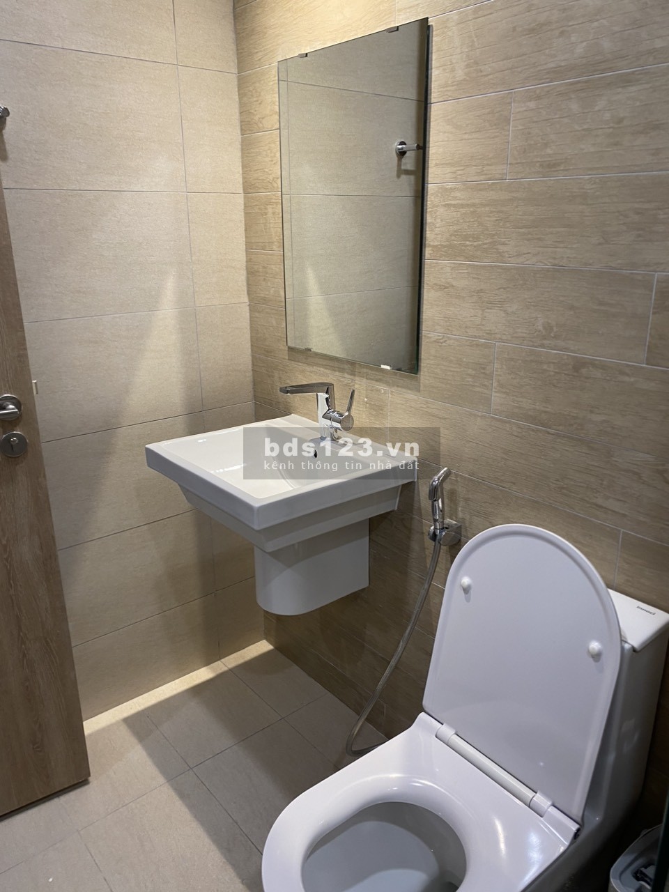 BÁN GẤP Căn hộ 85m2 2pn Khu cao cấp giá sốc 3.99 tỷ 97% nhận nhà ngay