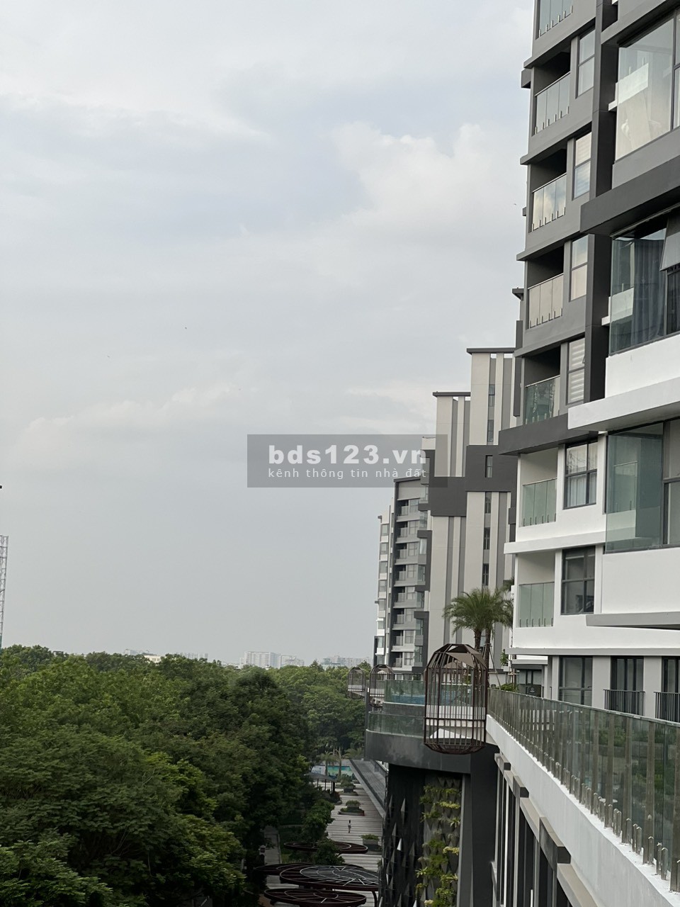 BÁN GẤP Căn hộ 85m2 2pn Khu cao cấp giá sốc 3.99 tỷ 97% nhận nhà ngay