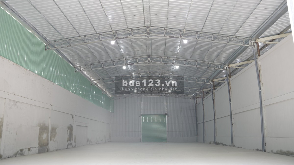 Cho thuê kho xưởng 500 - 1000m2 tại mặt tiền đường Nguyễn Văn Quỳ, Quận 7.