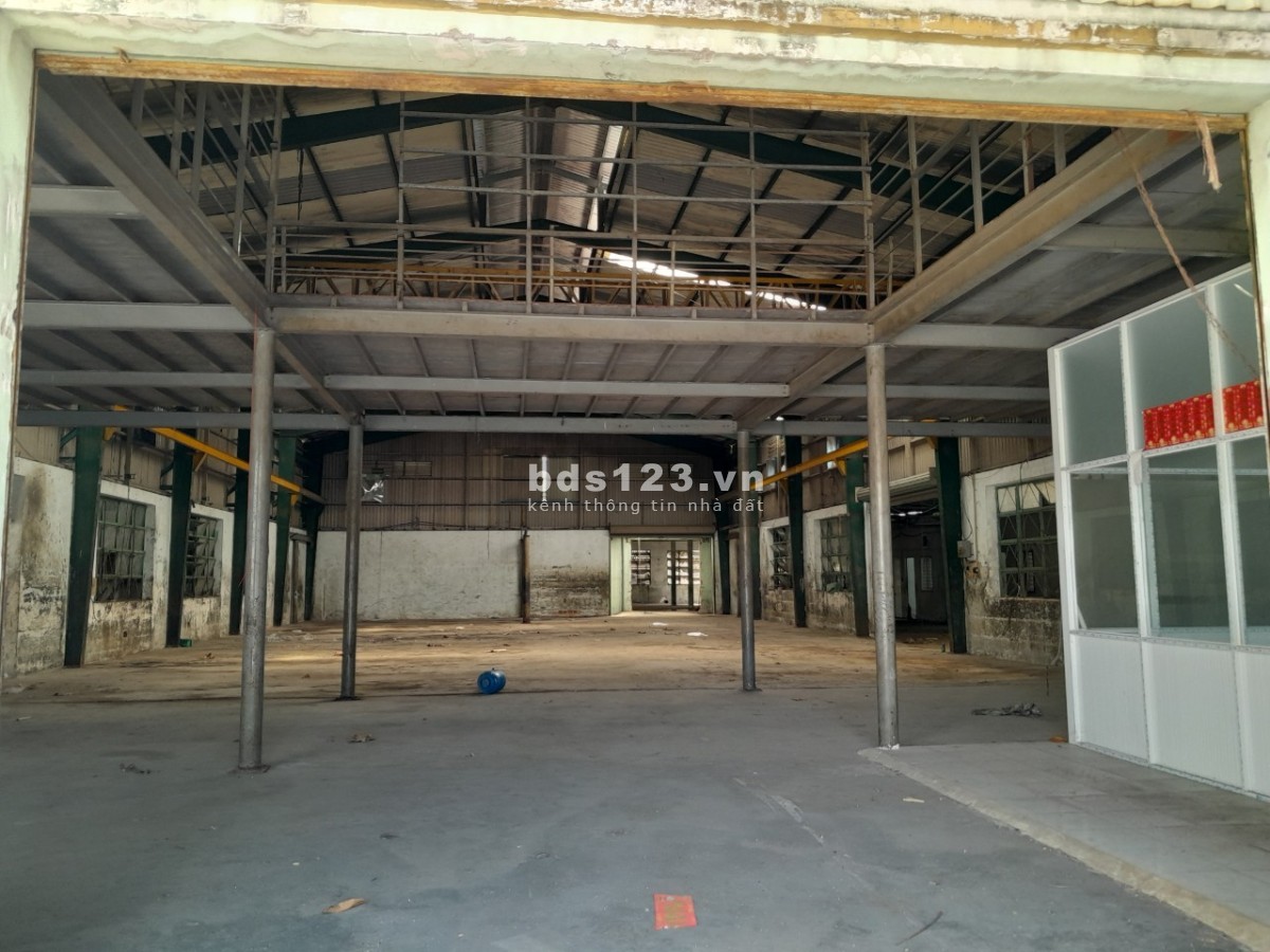 Cho thuê kho xưởng đẹp 2640m2 tại Ấp 1, xã Vĩnh Lộc, Bình Chánh.