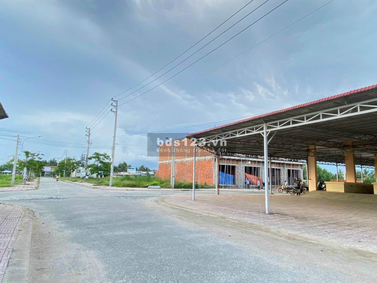 Chính chủ cần ra gấp nền Thạnh Phú center trung tâm thị trấn Thạnh Phú