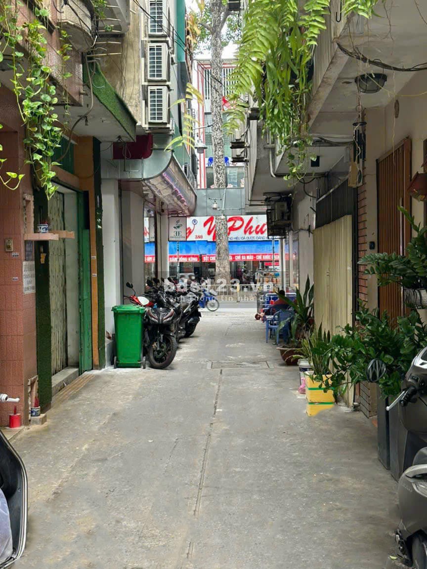 MBKD riêng biệt Nguyễn Tri Phương, đối diện chè Ý Phương, Dt 4x8m, Giá 9tr/th. MB mới