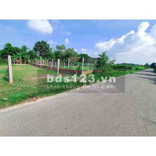 Chính chủ cần bán 1001m2 đất gần đường QL13, ngay trung tâm tỉnh Bình Dương LH: 0901196632