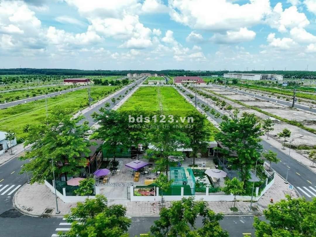 Chính chủ cần bán lô đất mặt tiền đường nhựa trục chính 17m KNO Nam An.