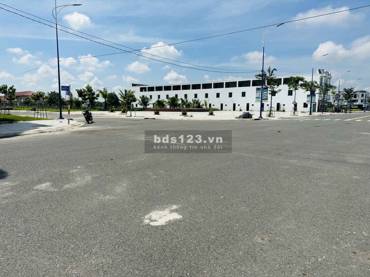 Chính chủ cần bán lô đất mặt tiền đường nhựa trục chính 17m KNO Nam An.
