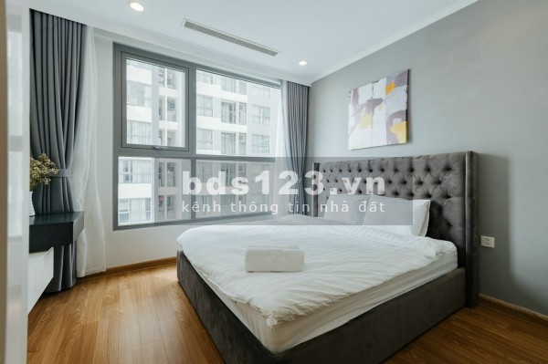 Cho thuê căn hộ 2 phòng ngủ tòa Park 11 - Vinhomes Times City