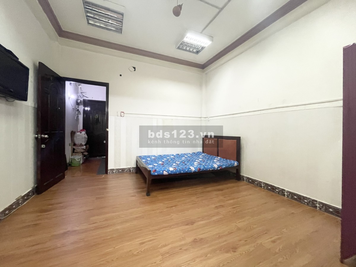Quận 1 chính chủ cho thuê 1 phòng tiện nghi trong nhà mặt tiền đài truyền hình giá 3.8 tr