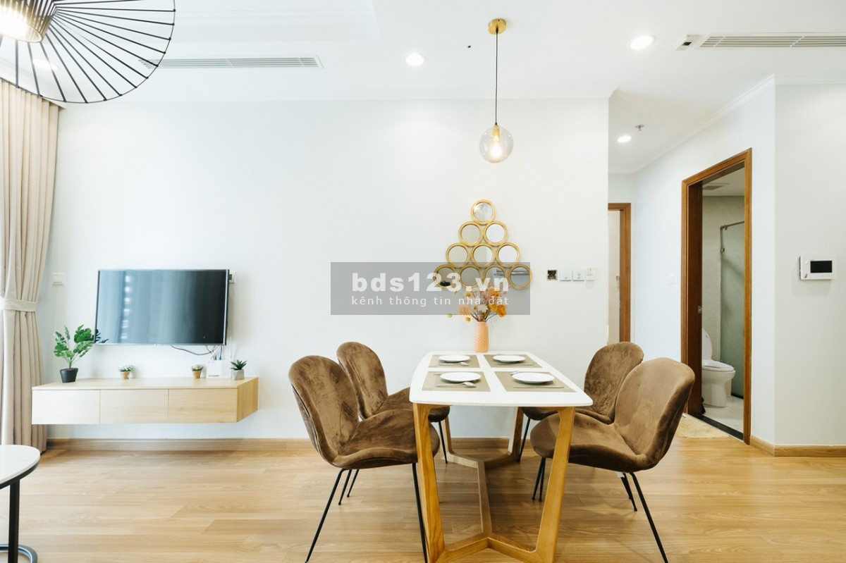 Cho thuê căn hộ 2 phòng ngủ tòa Park 11 - Vinhomes Times City