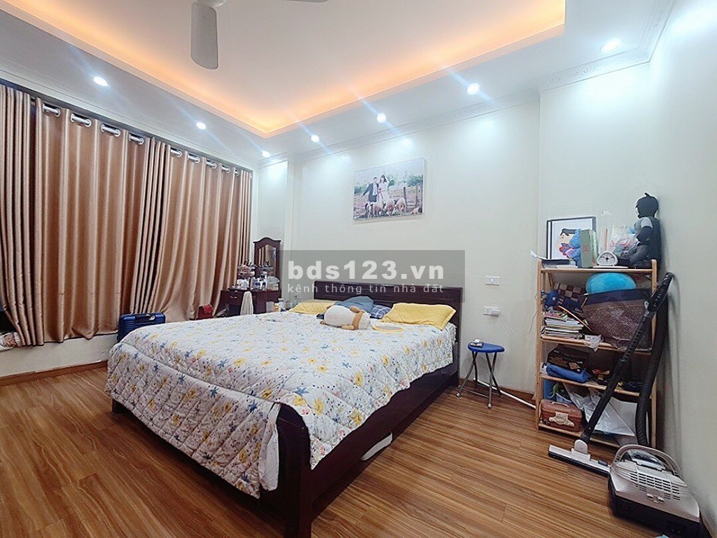 Cần Bán GẤP nhà mặt phố Cổ Linh Long Biên, kinh doanh, 86m2, mt 5m, giá hơn 15 tỷ, Lh 0971426909