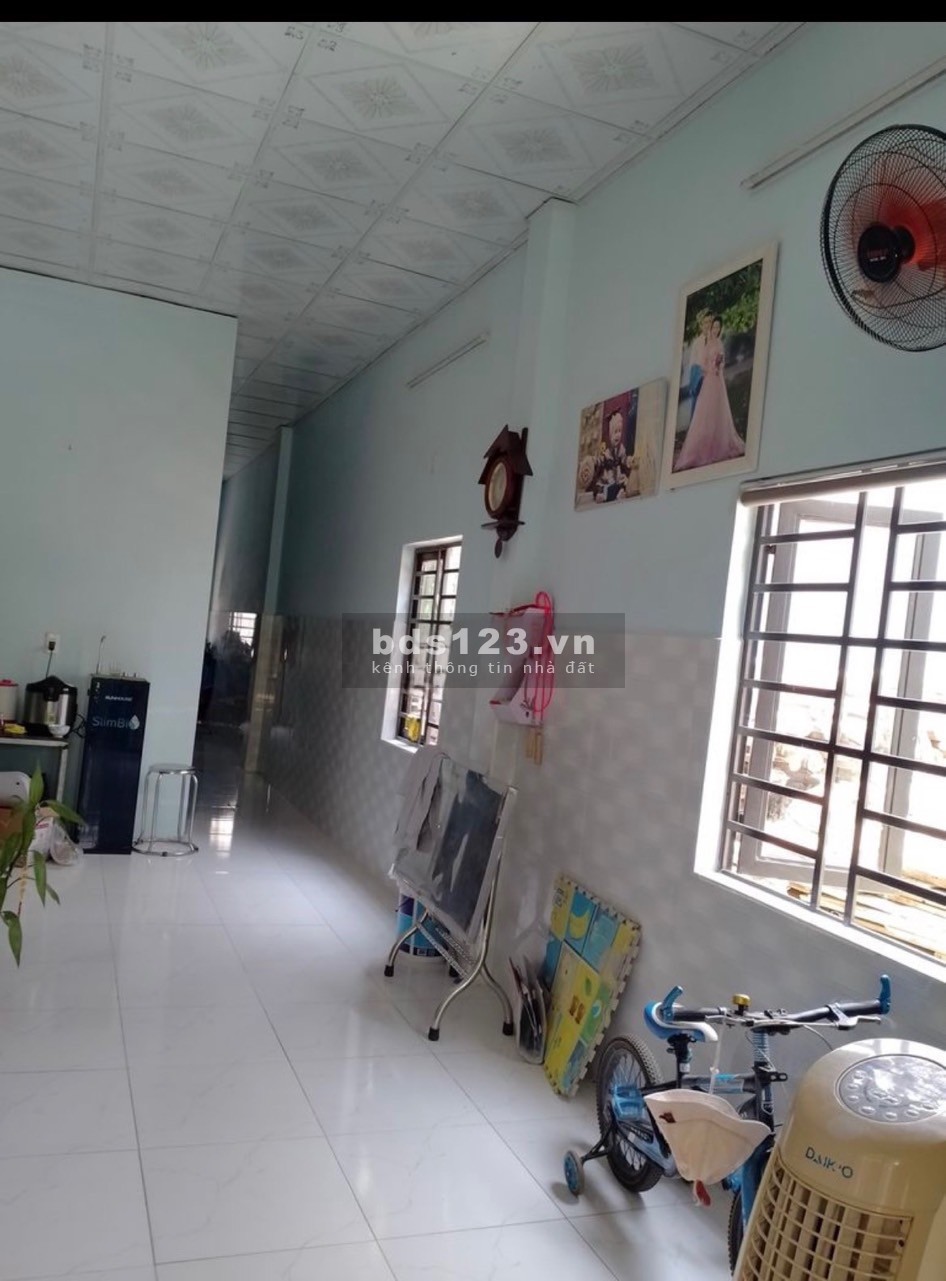 Bán nhà full nội thất 3pn, 2wc ngay Hồ Thị Lai, Tân Phú Trung, Sổ Sẵn, 187m2 , 535tr