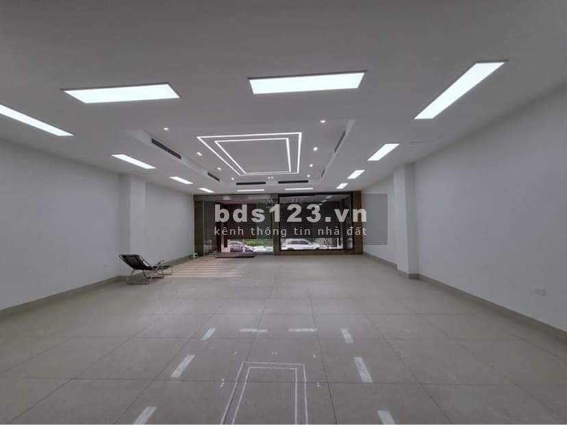 Bán nhà mặt phố Xuân La, Tây Hồ. Dt 226m, Mt 12m, 118 Tỷ. Vị trí quá đẹp, KDoanh mọi loại hình, Hiếm