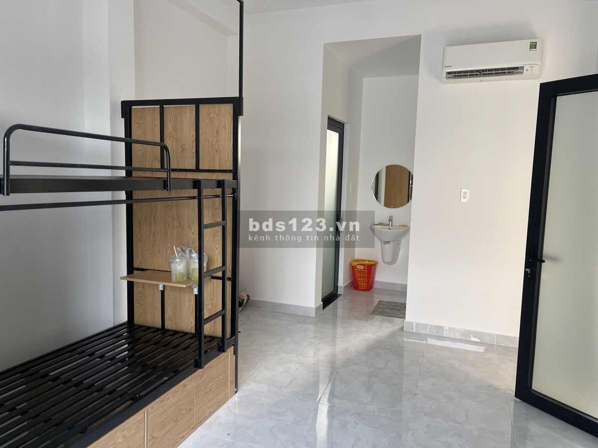 KTX Bình Thạnh Mới Xây Ngay Hàng Xanh