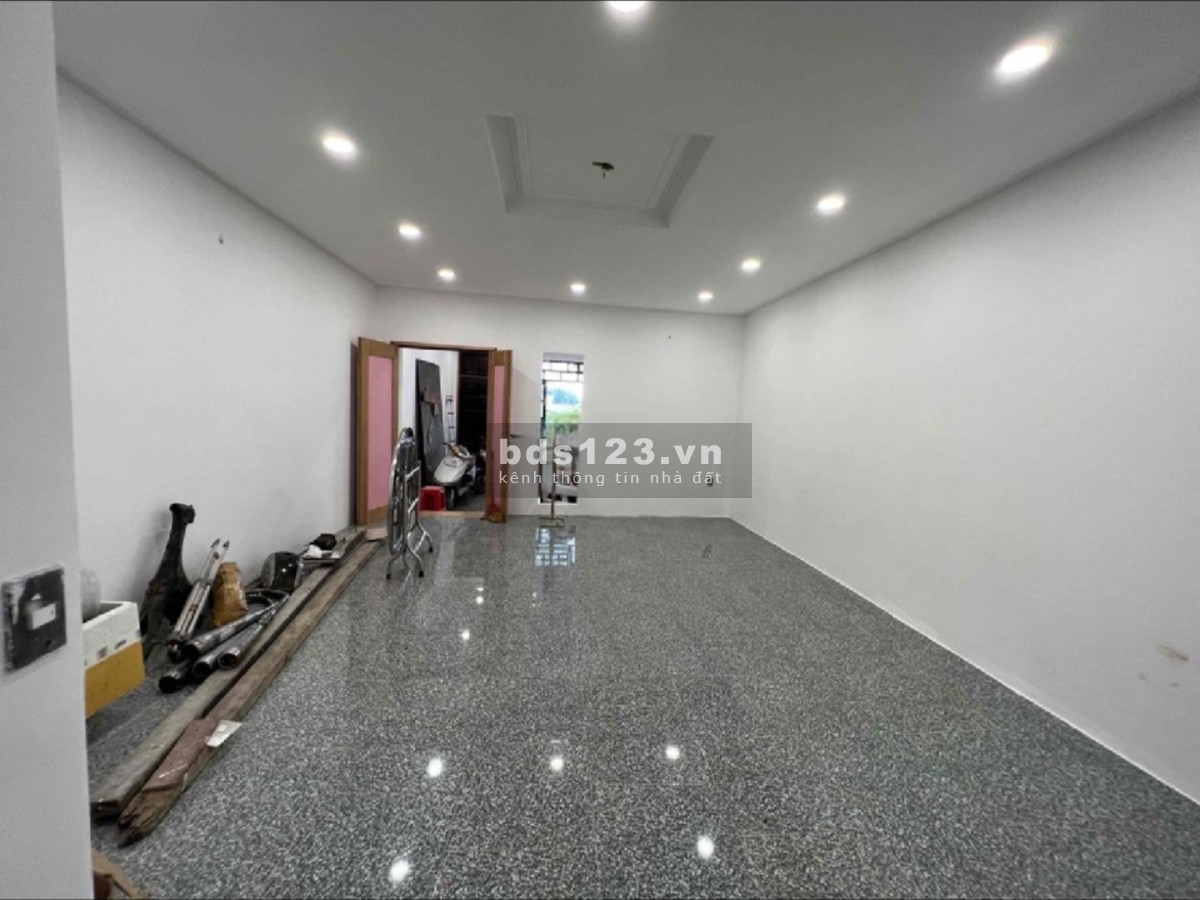 Cho thuê nhà 5x20 đường lớn khu Hoàng Quốc Việt, Quận 7