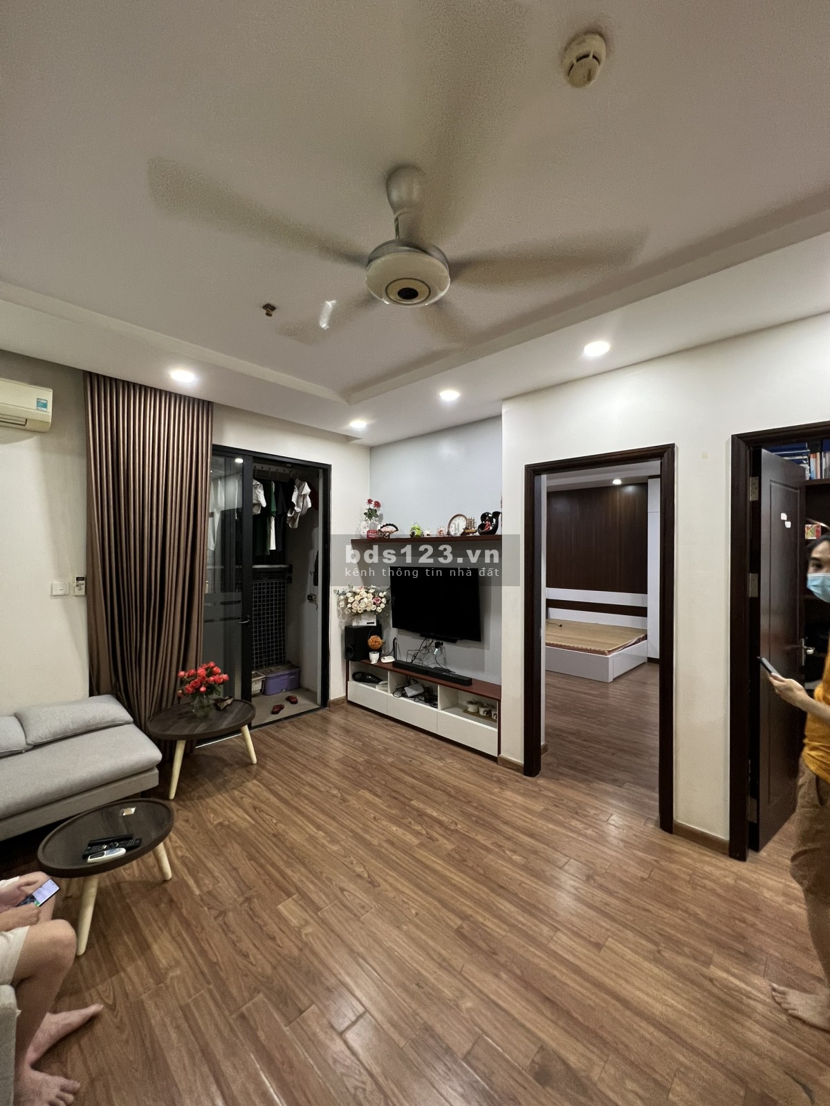 Chính chủ bán căn hộ 2 phòng ngủ tòa T6 Vinhomes Times City