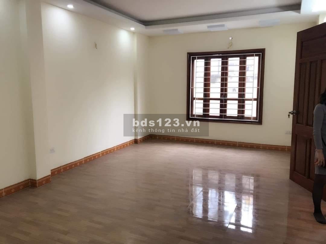 Bán nhà Mỹ Đình, sát phố, ô tô đỗ, kinh doanh, 4.8 tỷ.