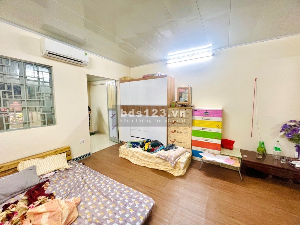Nhỉnh 3,5 tỷ có ngay nhà Ngọc Lâm, Long Biên, 58M2 x MT4M 0971426909.