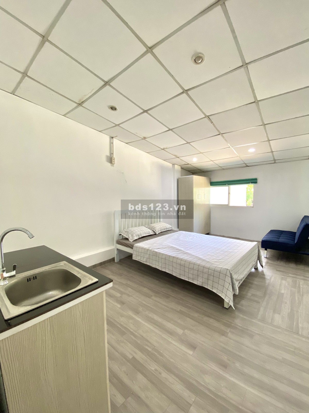 Phòng mới, giá rẻ, sẵn nội thất. Ngay mặt tiền Nguyễn Thái Sơn, Sát VINCOM