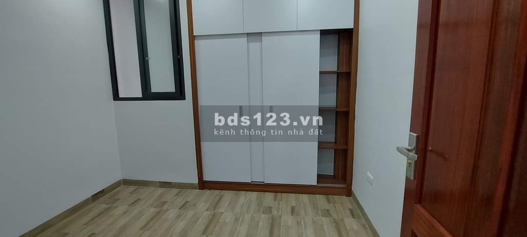 Chính chủ bán nhà mới xây tại Trung Kính, Cầu Giấy, full nội thất