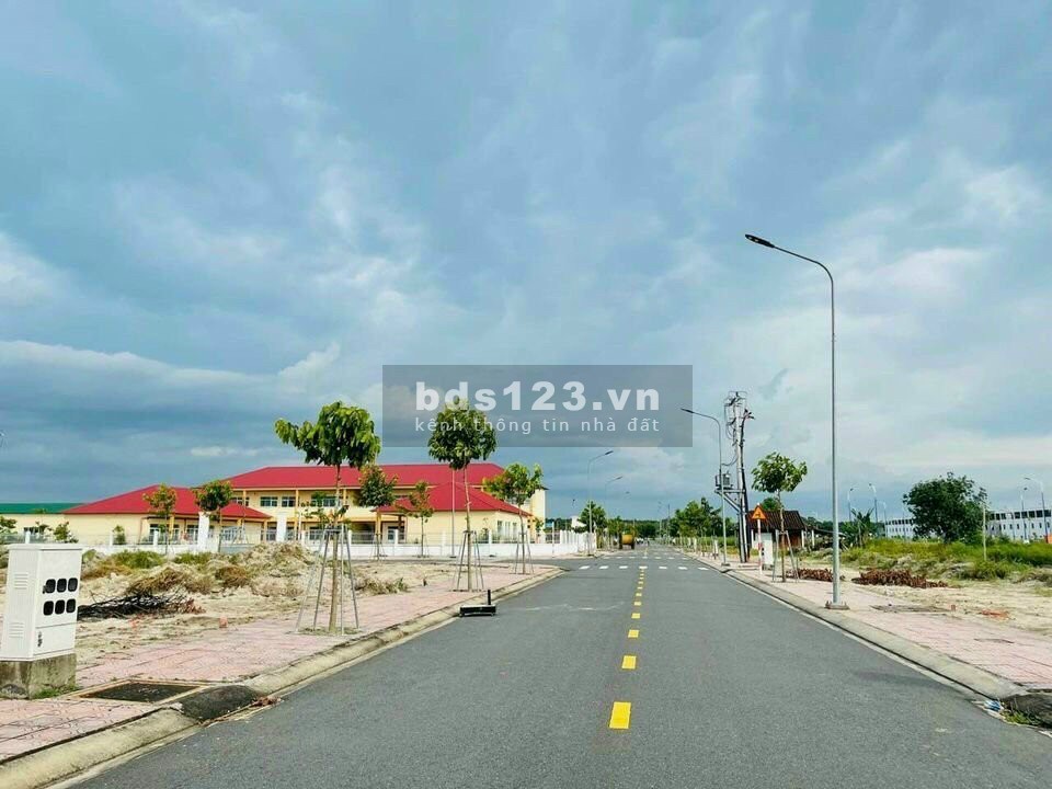 Cần bán đất 1ty550/100m2, liền kề KCN Becamex Bàu Bàng, Bình Dương