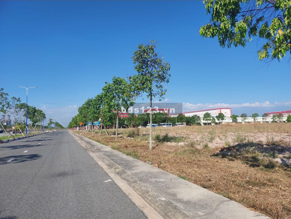 Cần bán đất 1ty550/100m2, liền kề KCN Becamex Bàu Bàng, Bình Dương