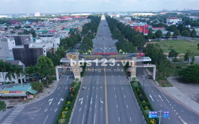 Chính Chủ bán lô đất trong khu công nghiệp Bàu Bàng, mt đường 17m.
