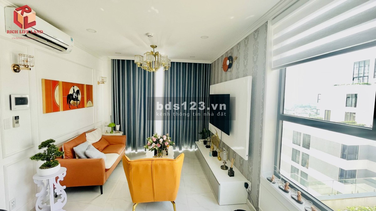 Bán nhanh căn hộ D'Lusso xinh đẹp, 2pn - 2wc full nội thất chỉ 5 tỷ 5 bao thuế phí.