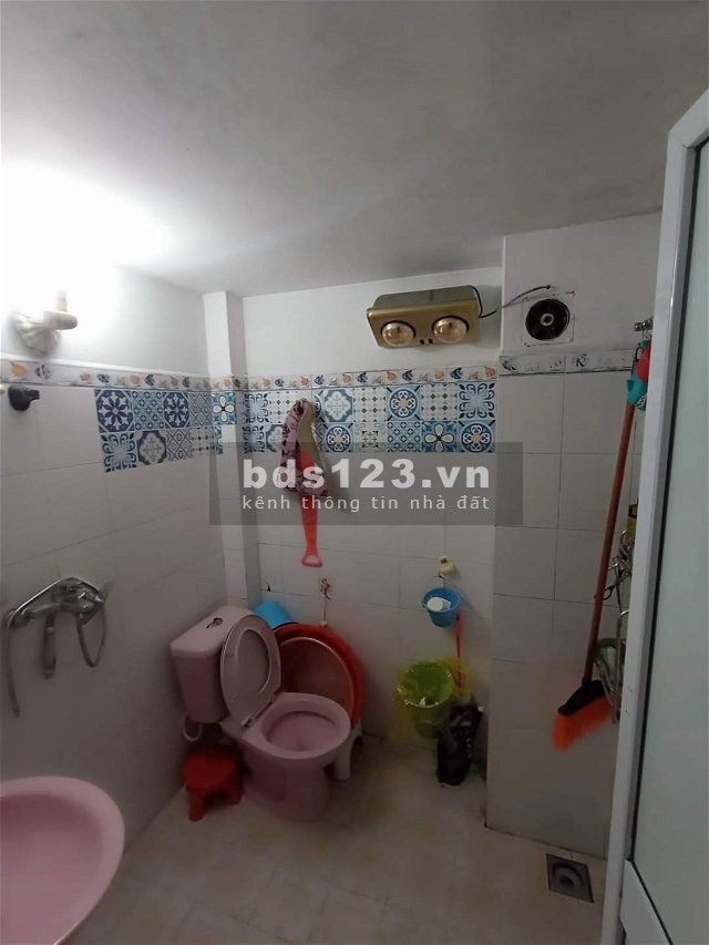Bán nhà P.Kim Giang DT~ 40m2 X 4T,2 mặt thoáng, Ôtô 7 chỗ đỗ cửa, 3.95tỷ