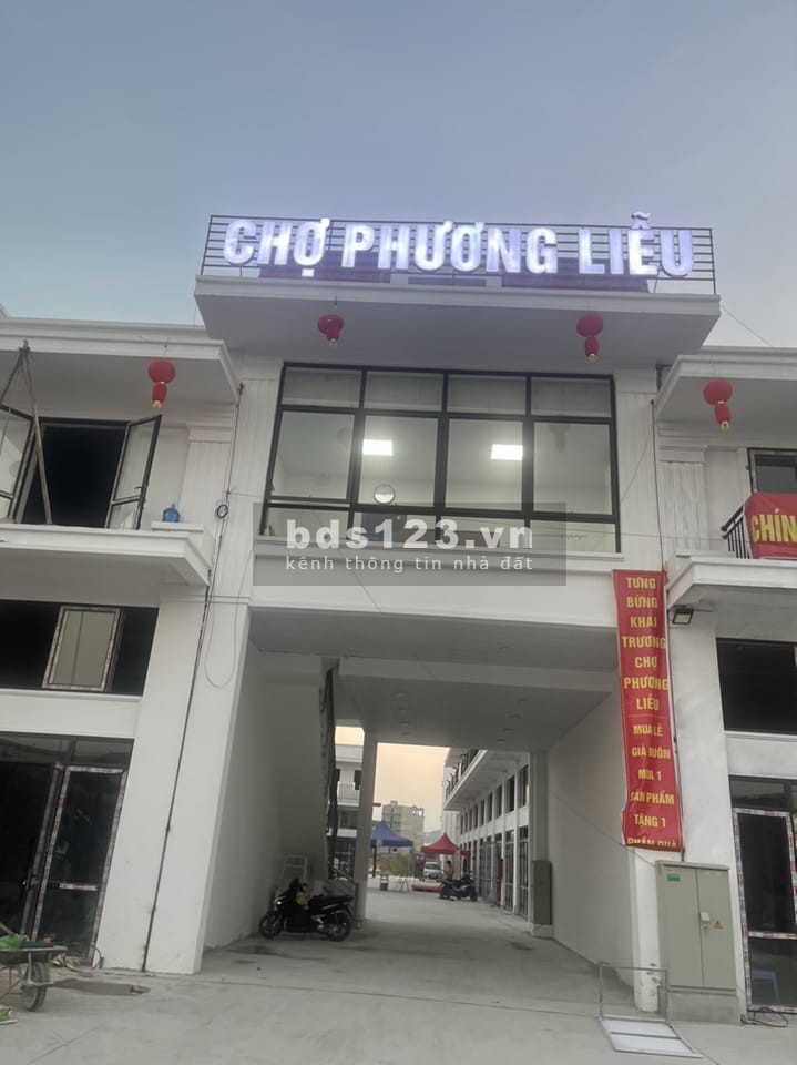Chính chủ bán shop kinh doanh lô góc cổng chợ Phương Liễu