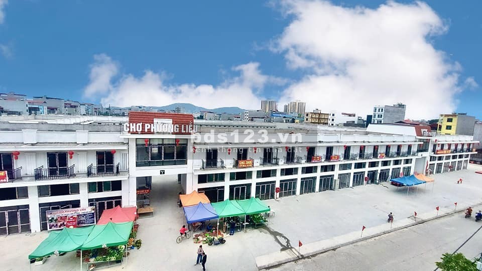 Chính chủ bán shop kinh doanh lô góc cổng chợ Phương Liễu