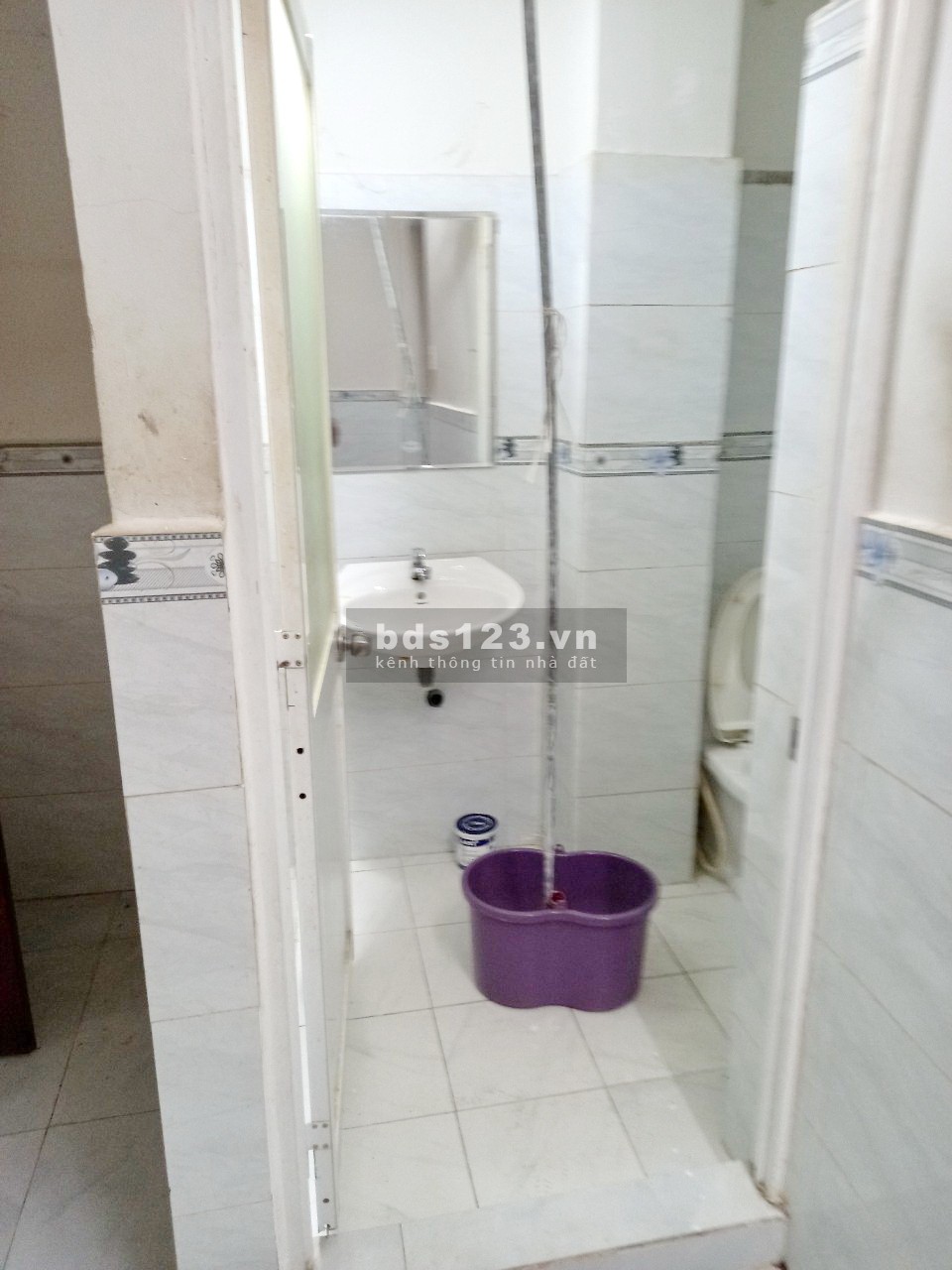 Cho thuê nhà 2 lầu gần chợ Phạm Thế Hiển Phường 4 Quận 8