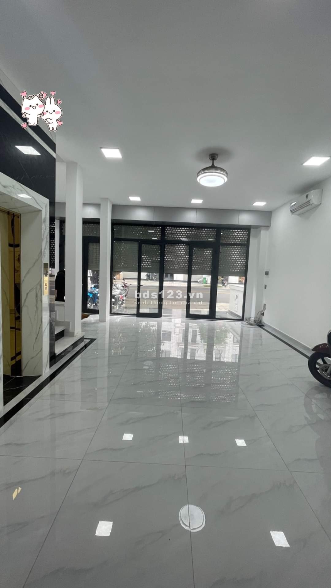 Cho thuê riêng lẻ tầng nhà phố shop thương mại 5 tầng giá chỉ 8 triệu Vinhomes quận 9