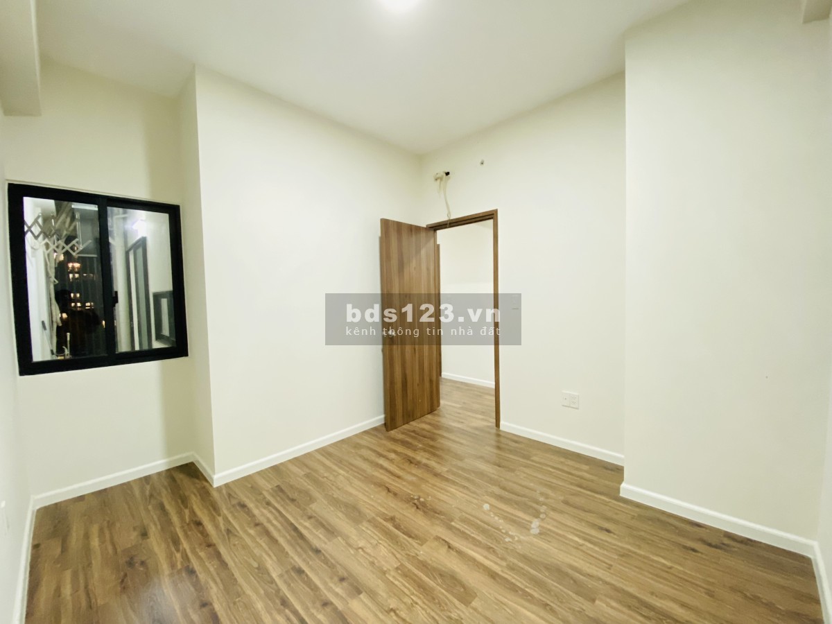 Cho thuê C/C Flora Mizuki, căn 2PN 72m2, nhà trống sạch sẽ, giá 7.8 triệu/tháng