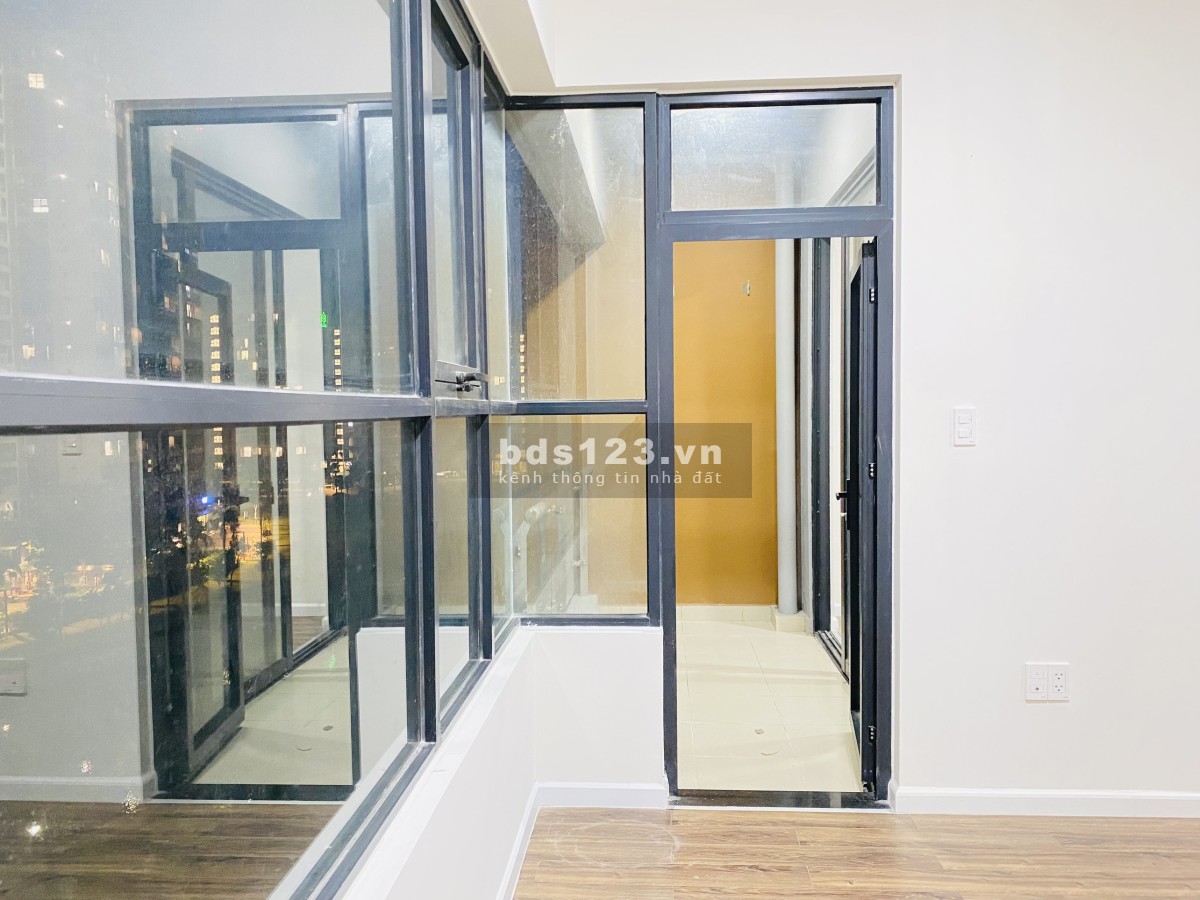 Cho thuê C/C Flora Mizuki, căn 2PN 72m2, nhà trống sạch sẽ, giá 7.8 triệu/tháng