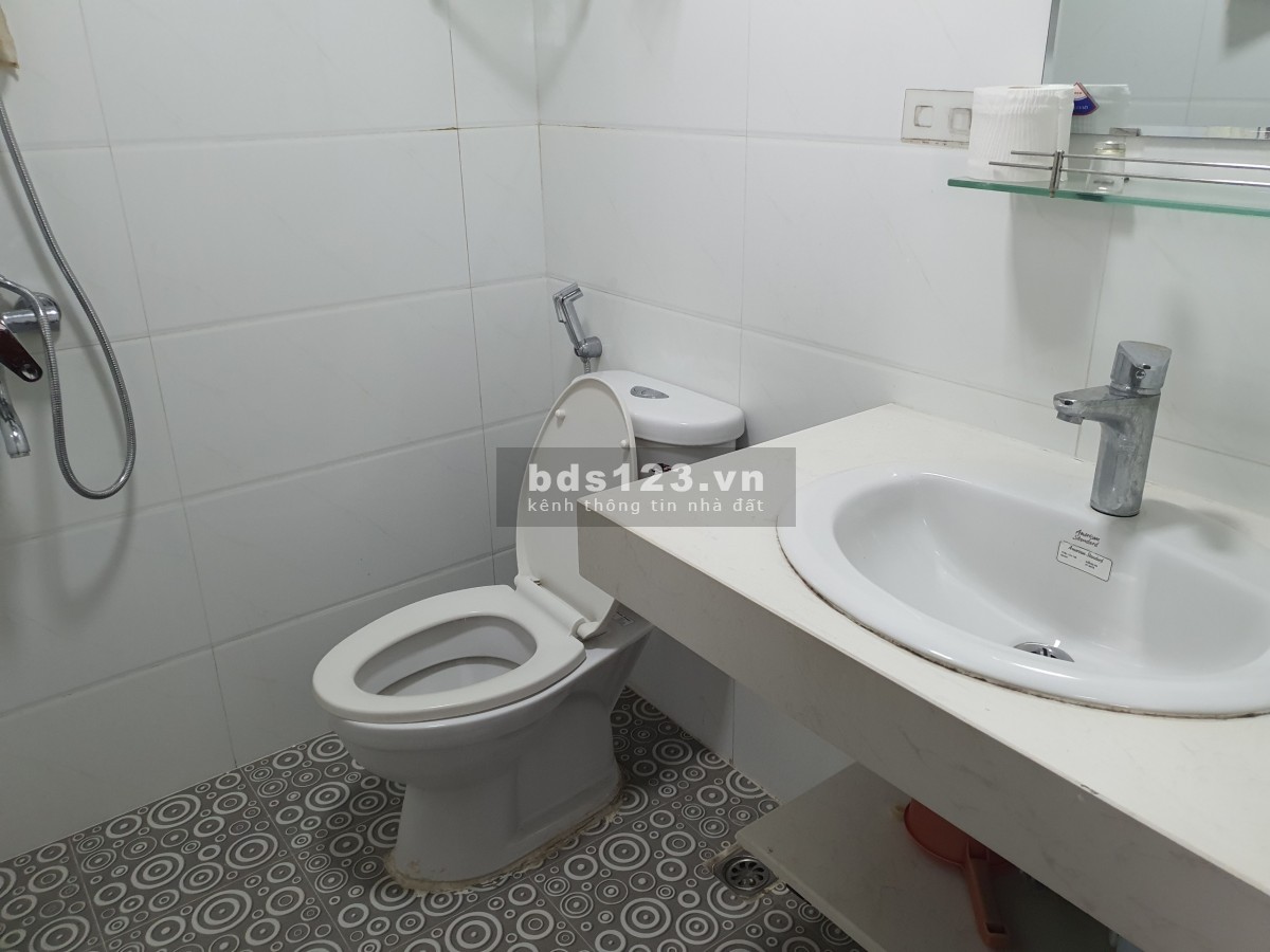 Cho thuê CH chung cư ngay đầu Nguyễn Khuyến Văn Quán, dt 102m 3 ngủ/2vs full đồ giá chỉ 11.5 triệu.