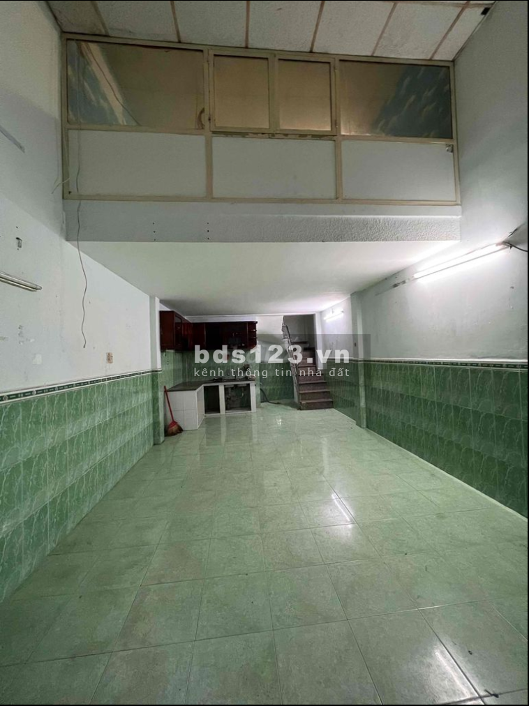 Nhà cho thuê nguyên căn 2 phòng ngủ hẻm oto chợ Tân Hương