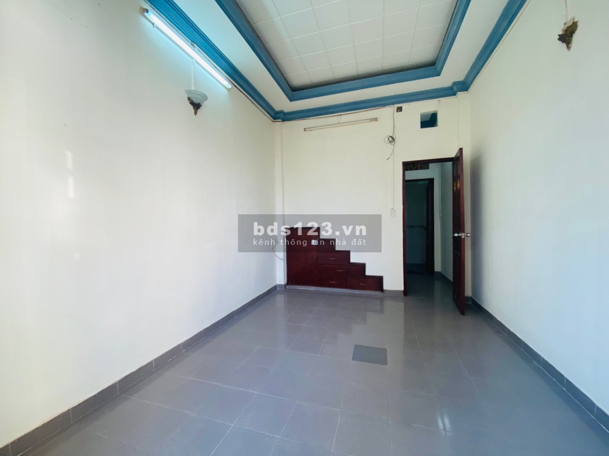 Nhà chính chủ đường Lê Văn Sỹ, P1, Tân Bình. Hẻm xe hơi 5m