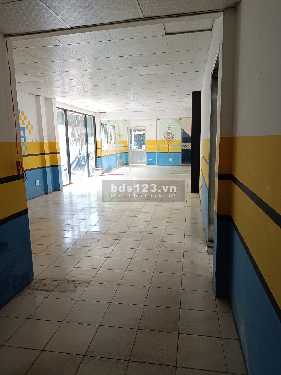 Cho thuê kho xưởng 400m2 tại mặt tiền đường Lương Minh Nguyệt, quận Tân Phú.