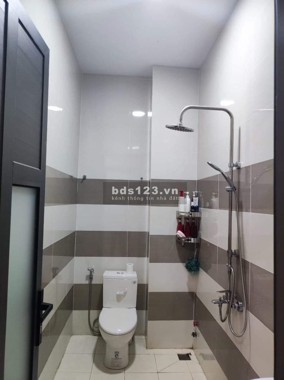 Bán nhà 1 lầu ngay Phan Văn Hớn, Hóc Môn 3m giá 530tr