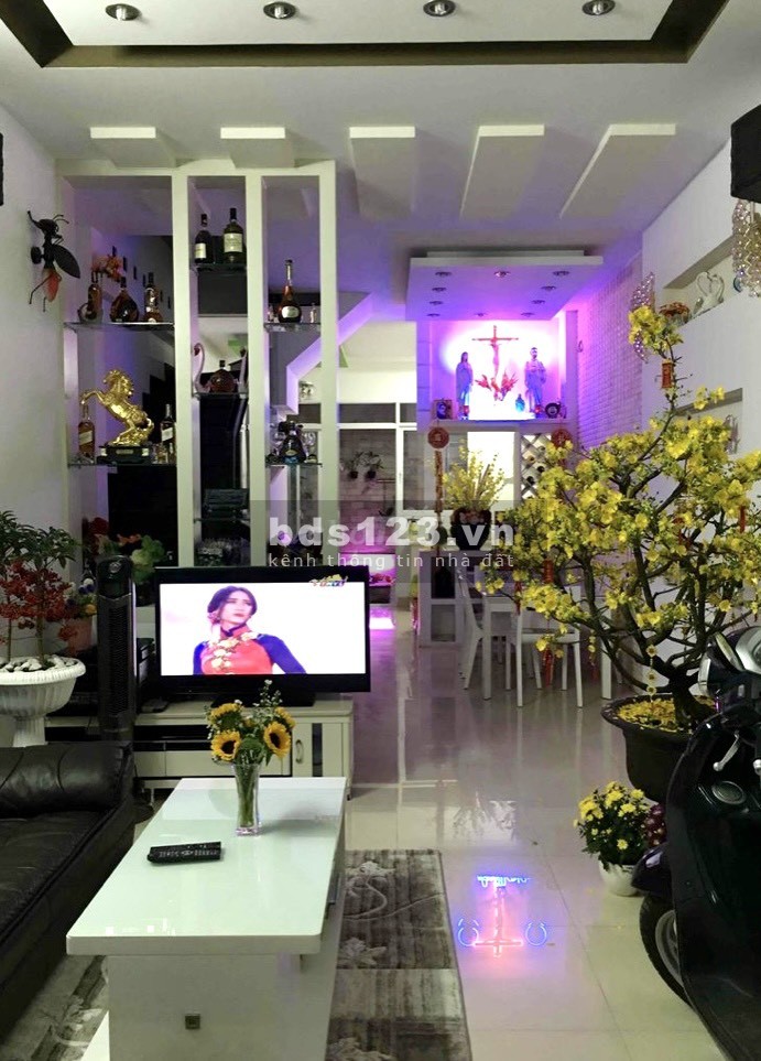 Bán nhà 1 trệt 1 lầu hẻm 8m Phan Huy Ích P15 Tân Bình