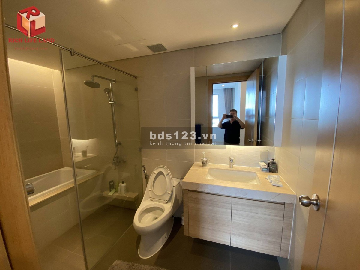 Bán căn hộ Sarimi rộng, đẹp, nội thất xinh, giá HOT 10 TỶ