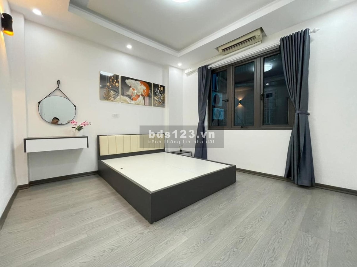 Bán nhà ngõ 42 Yên Hòa, DT 30m2 x 5T, 3 phòng, đủ công năng, giá nhỉnh 3 tỷ.