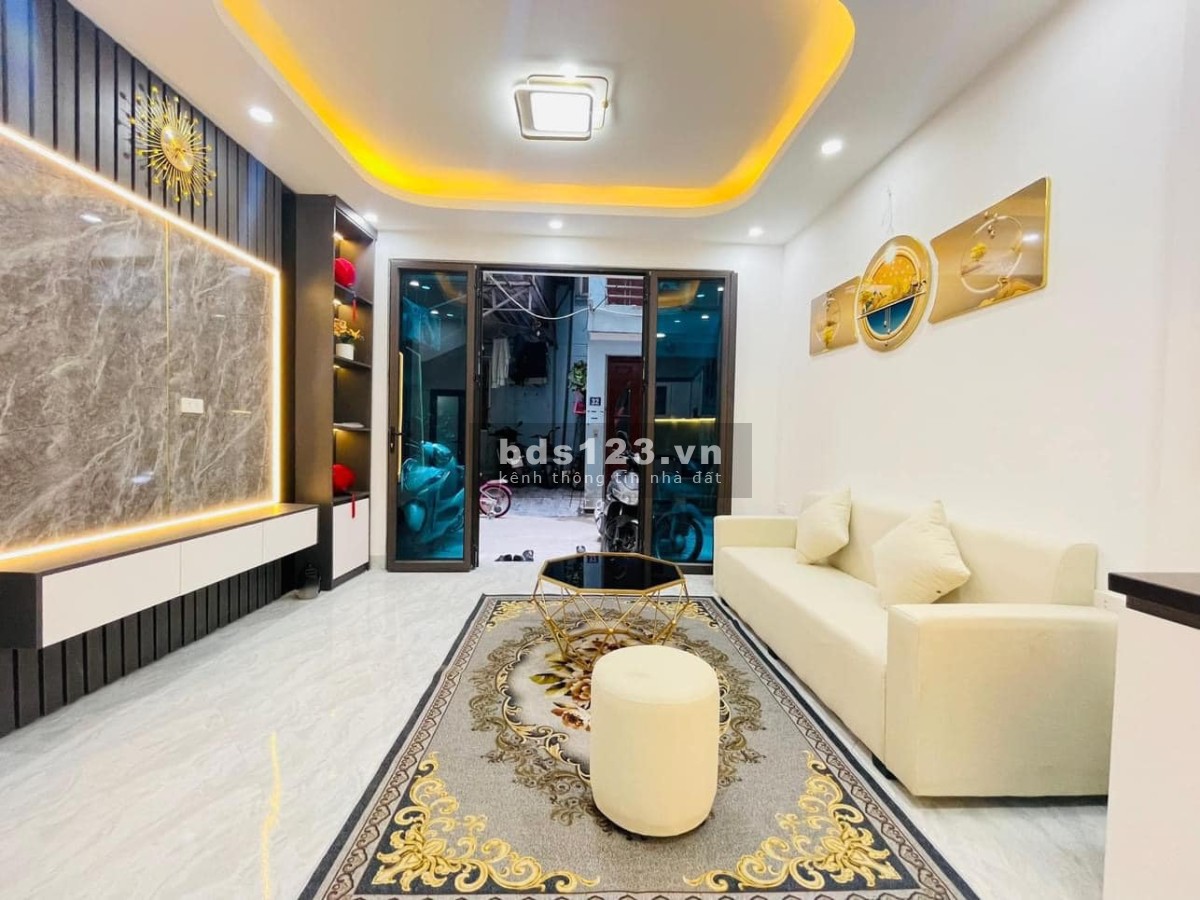 Bán nhà ngõ 42 Yên Hòa, DT 30m2 x 5T, 3 phòng, đủ công năng, giá nhỉnh 3 tỷ.