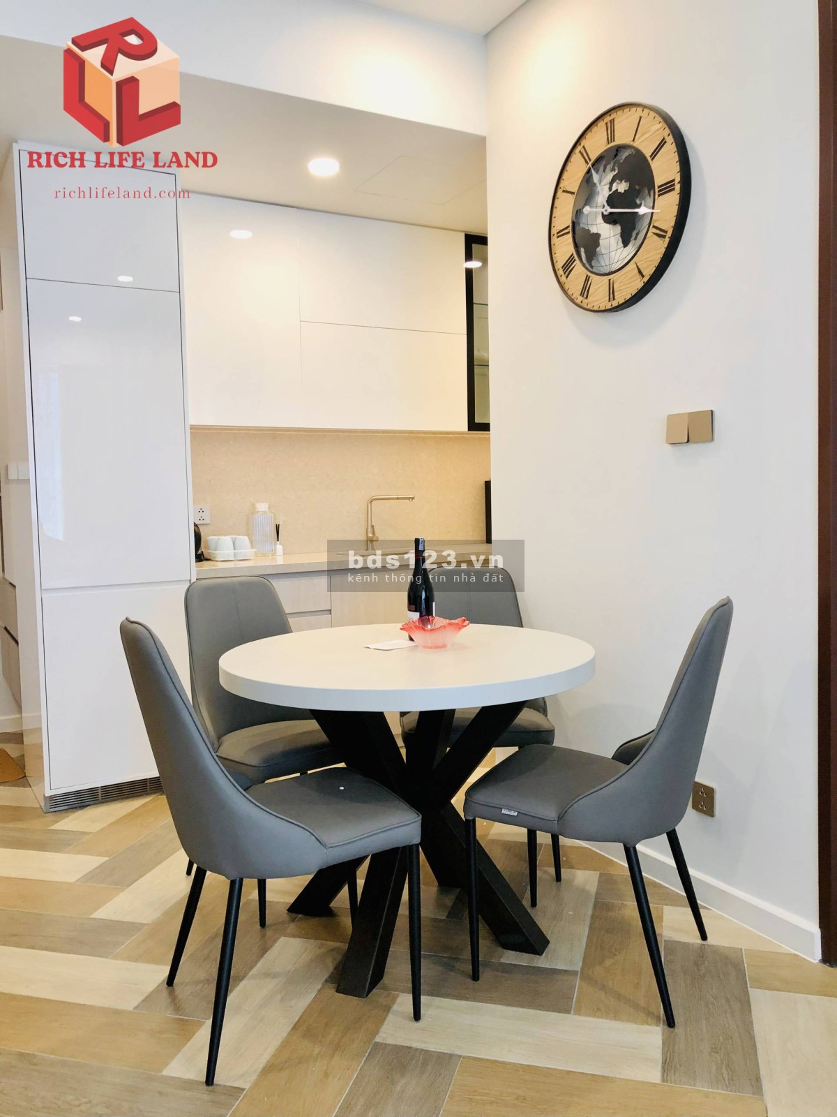 Cho thuê căn hộ xinh đẹp Metropole Thủ Thiêm 24tr