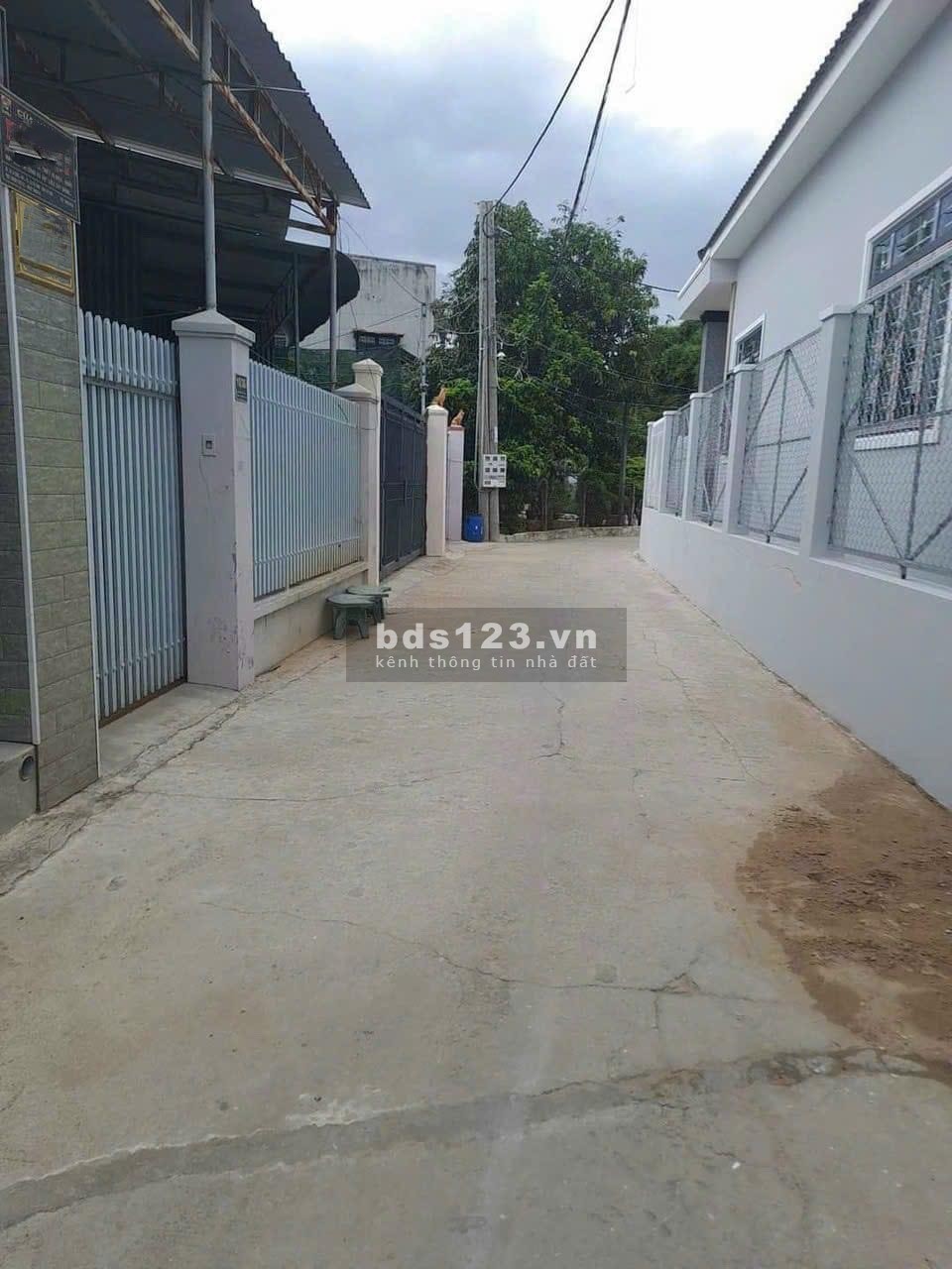 Bán nhà 1T1L đường Hiệp Thành 13, P Hiệp Thành, Q12, SHR, Diện tích 126,9m2, Giá chỉ 450tr.