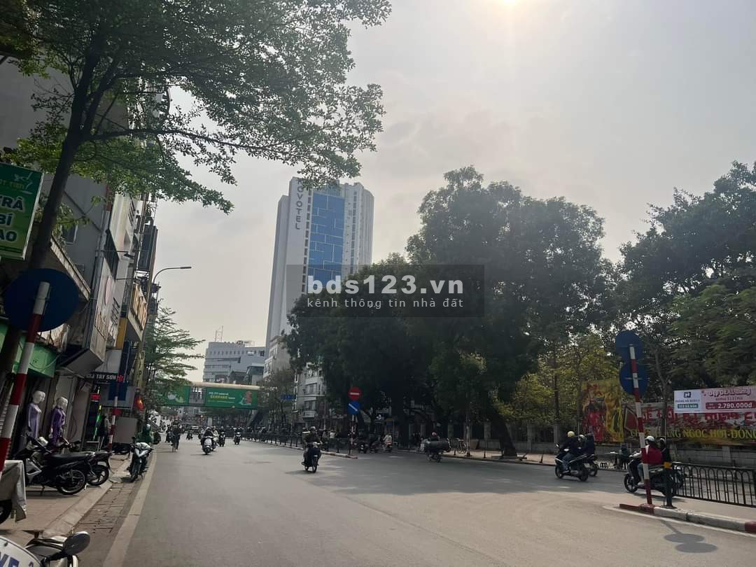 Bán nhà riêng tại Linh Lan, lô góc thoáng, oto đổ cửa