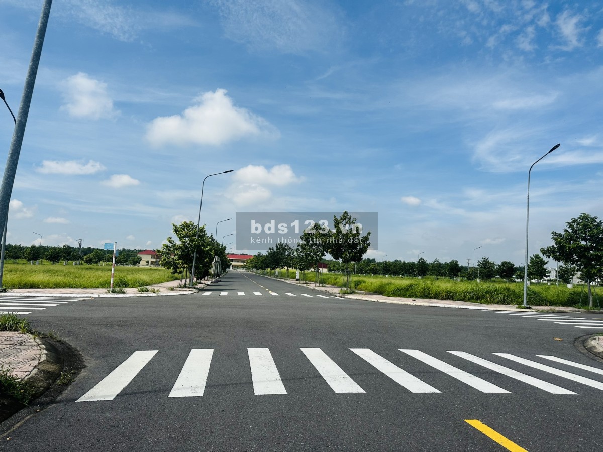 Đất nền Bàu Bàng, bên cạnh Trung tâm hành chính giá chỉ 1.55 tỷ/ nền