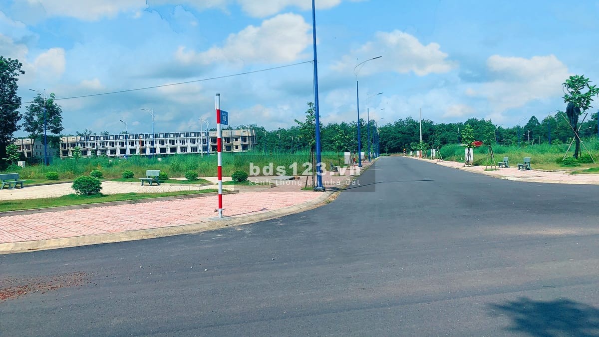 Đất nền sổ sẵn Nam An Bàu Bàng, 1ty550/100m2