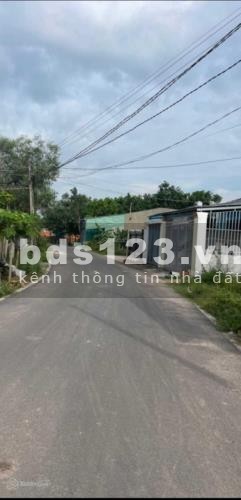 Cắt lỗ bán gấp mảnh đất 500m2 giá chỉ 560 triệu gần trung tâm hành chính Bình Dương.
