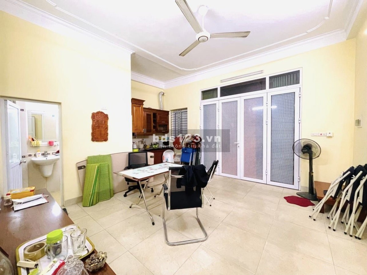 Bán tòa CCMN phố Tôn Thất Tùng , 70m2 5 Tầng 7,2 tỷ